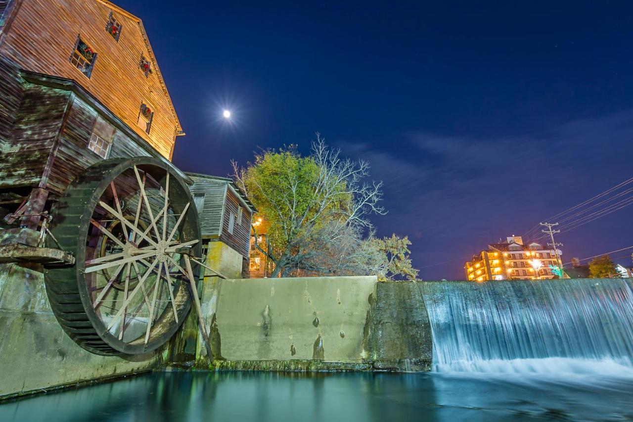 Stay At The Retreat! Gatlinburg-Dollywood Sevierville Buitenkant foto