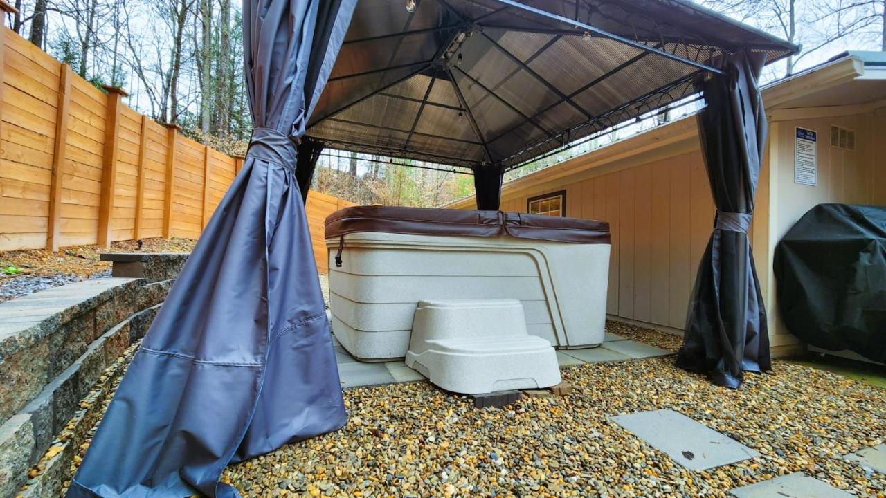 Stay At The Retreat! Gatlinburg-Dollywood Sevierville Buitenkant foto