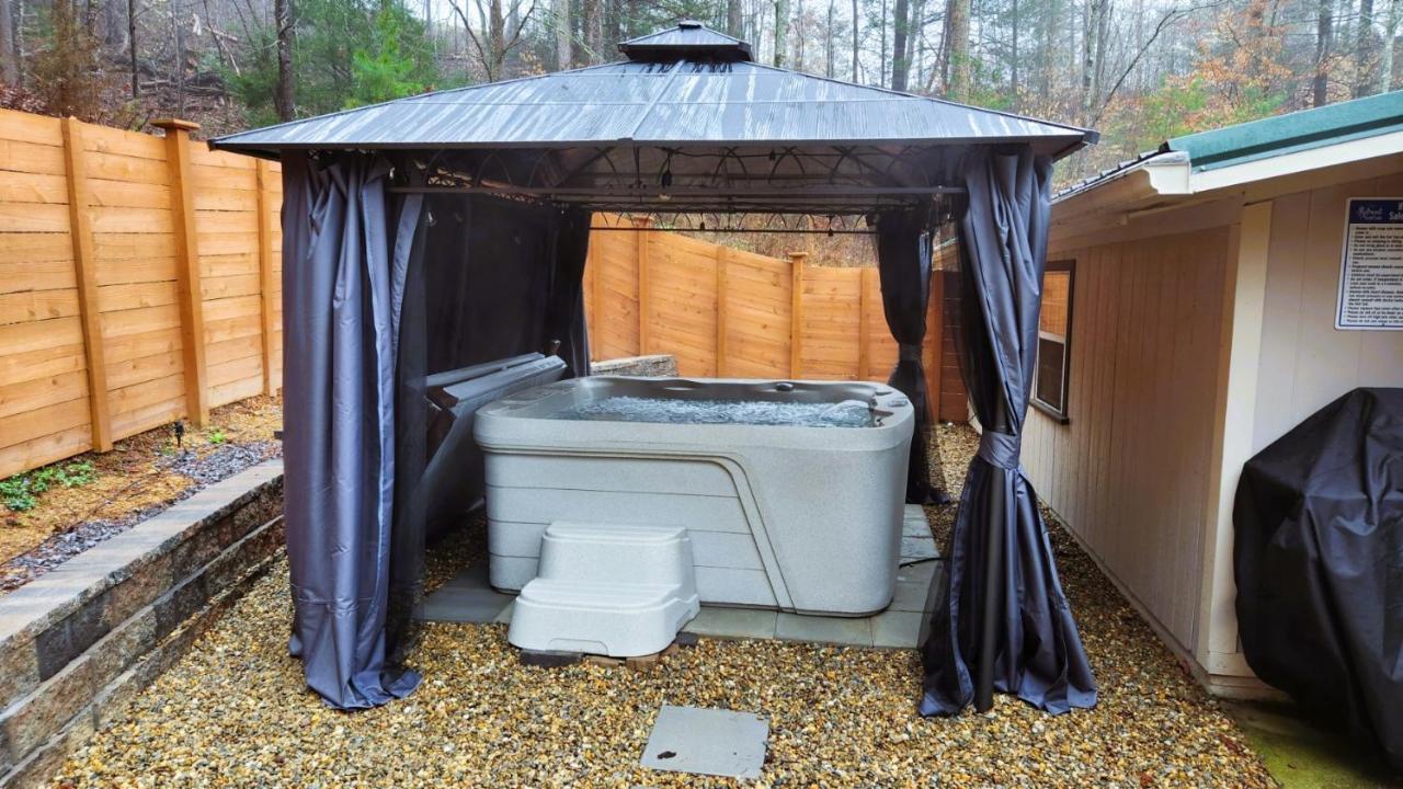 Stay At The Retreat! Gatlinburg-Dollywood Sevierville Buitenkant foto