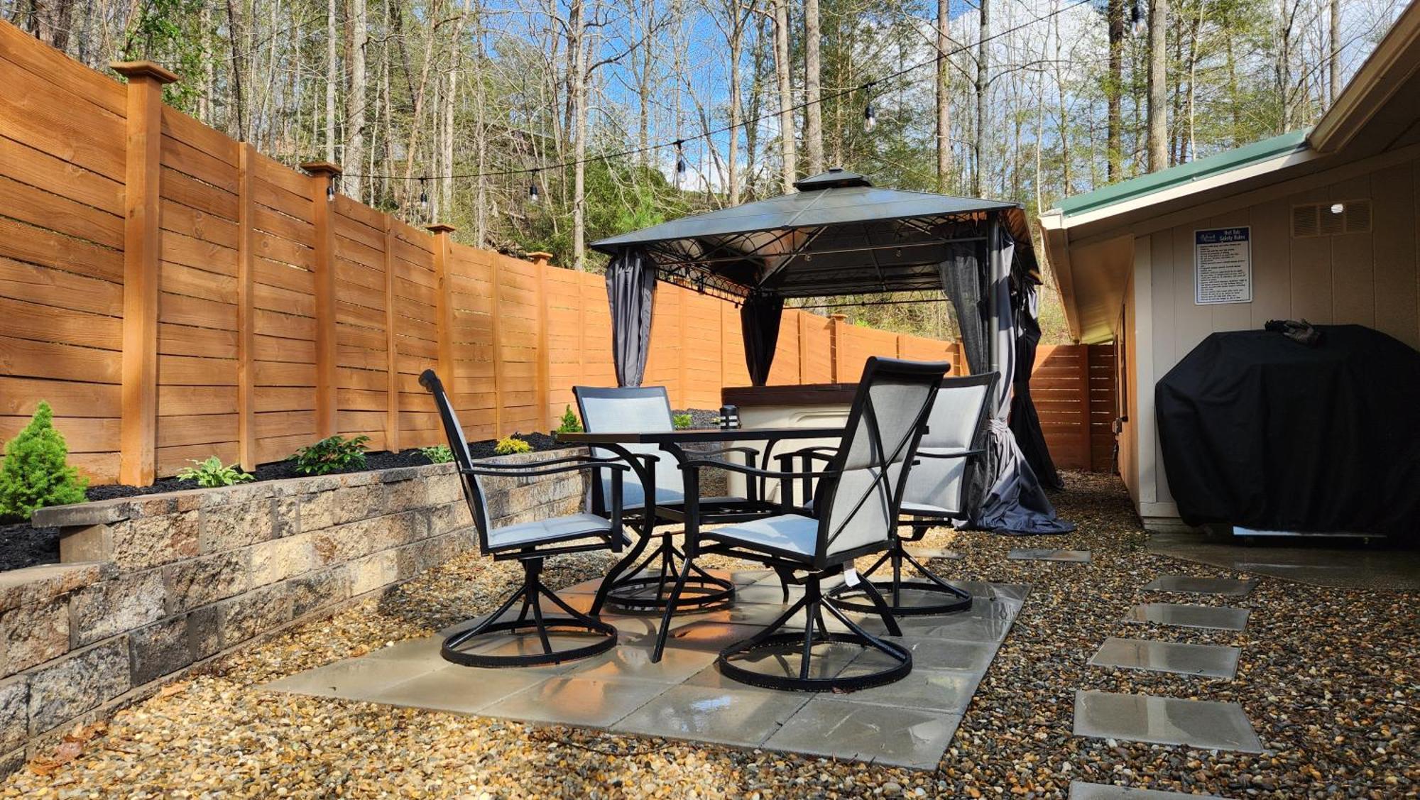 Stay At The Retreat! Gatlinburg-Dollywood Sevierville Buitenkant foto